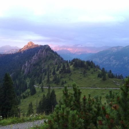 Gaestehaus Attenhauser Унтерамергау Екстериор снимка