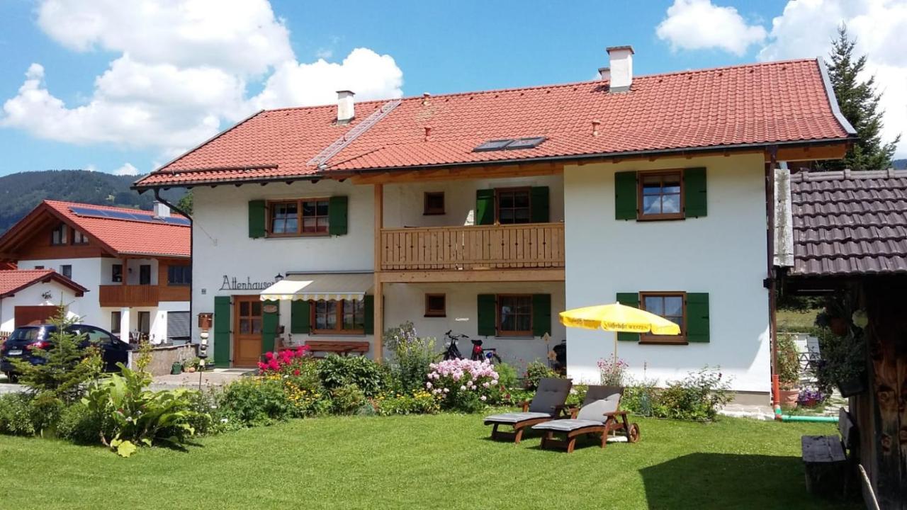 Gaestehaus Attenhauser Унтерамергау Екстериор снимка